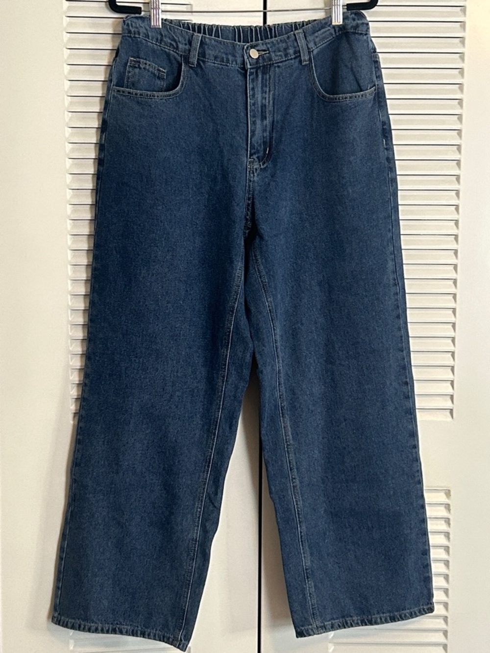 Classic Men's Dark Blue Relaxed Fit Jeans